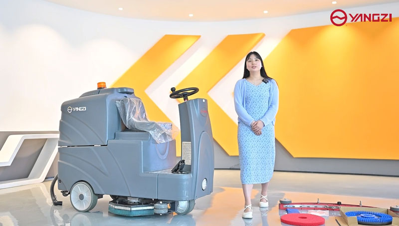 停車場洗地機能清洗黑色路面嗎